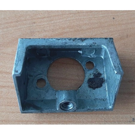 Soporte carburador Motosierra Pioneer FM80