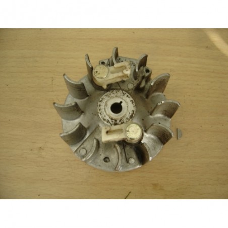 Plato Magnetico Issa 100